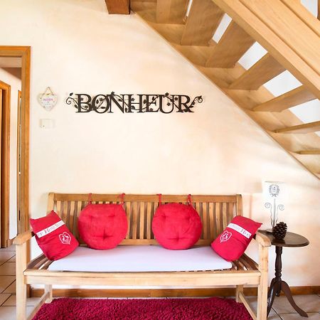 La Maison Du Bonheur Saint-Martin-en-Bresse Exterior foto